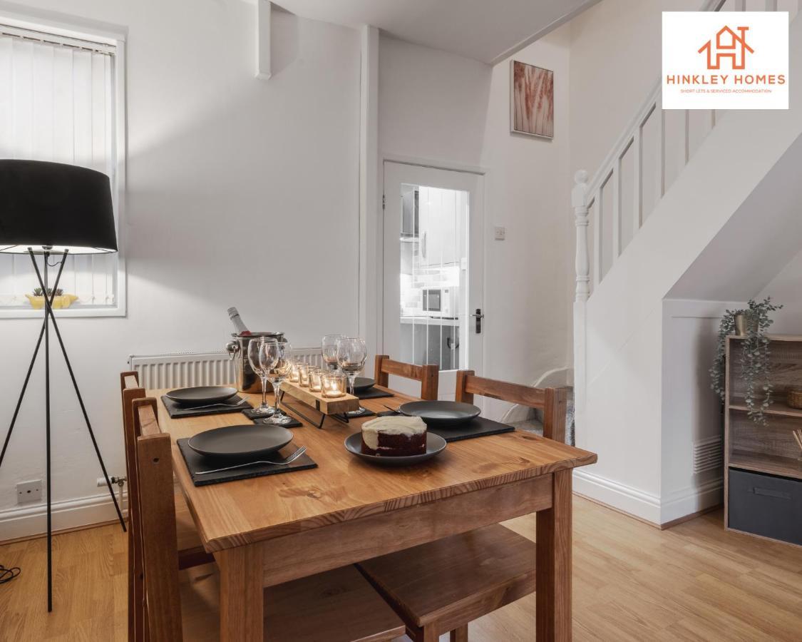 Hinkley Homes: Cozy 2-Bedroom Liverpool House Exterior photo